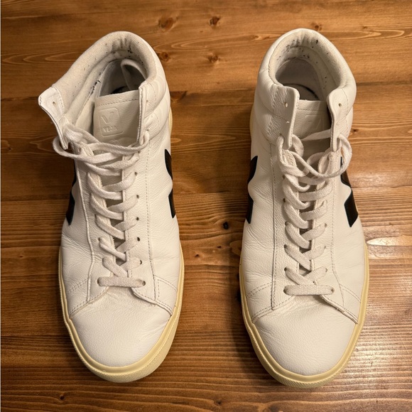 Veja V-15 LEATHER WHITE BLACK (previous version) - Picture 8 of 9